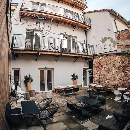 Boutique Rezidence Baar Aparthotel Novy Jicin Exterior photo